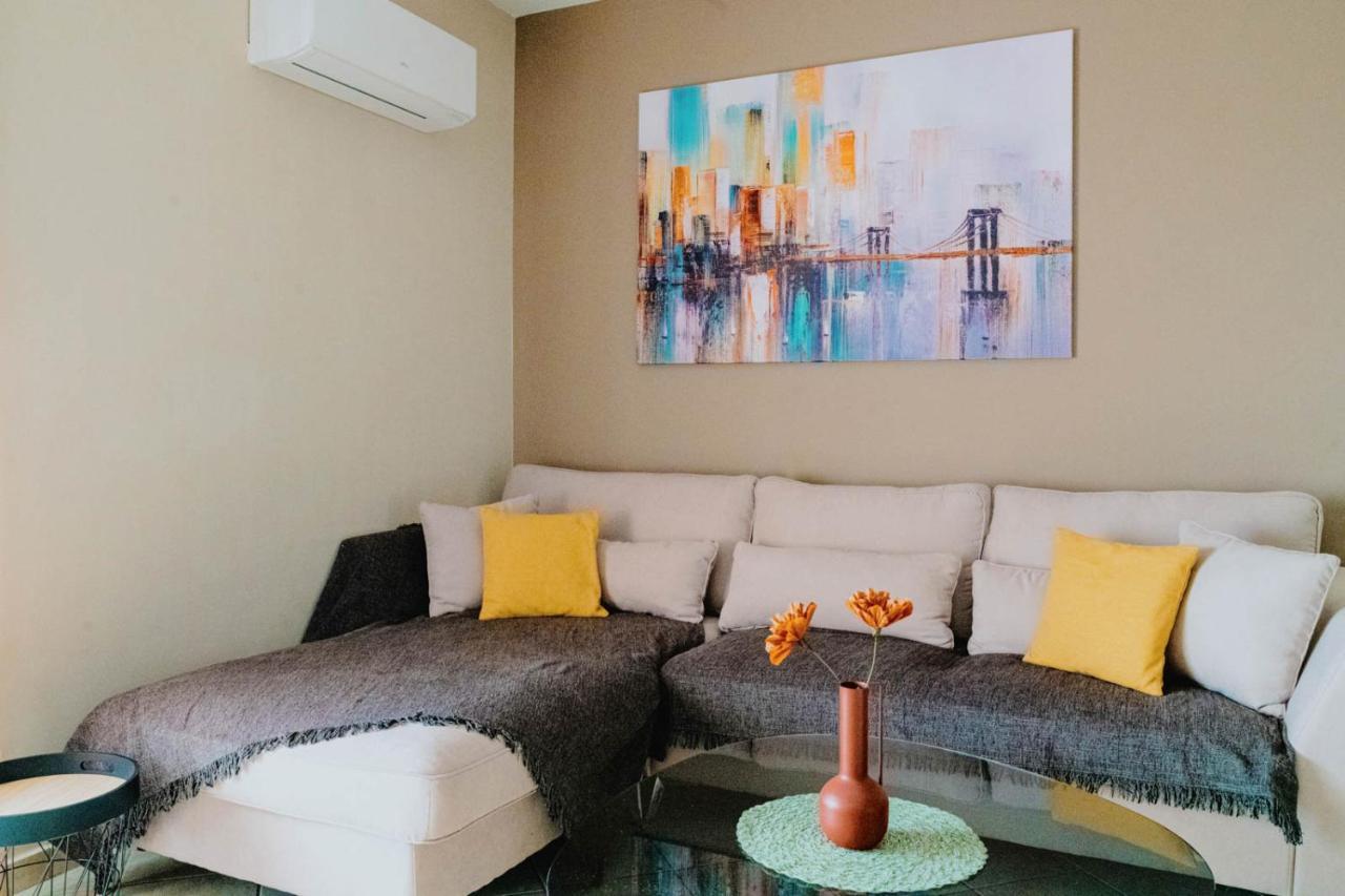 Sunny Days Apartment อเล็กซานโดรโพลิส ภายนอก รูปภาพ