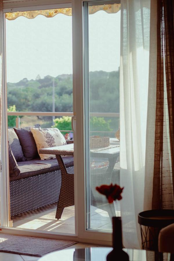 Sunny Days Apartment อเล็กซานโดรโพลิส ภายนอก รูปภาพ